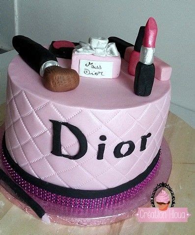 gateau dior femme|dior capsules de luxe.